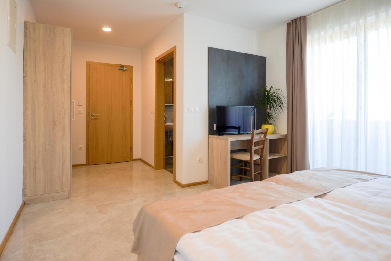 Hotel Baron Smlednik 외부 사진