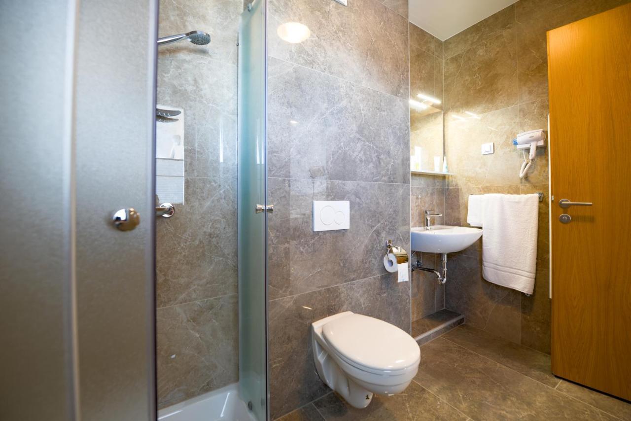 Hotel Baron Smlednik 외부 사진