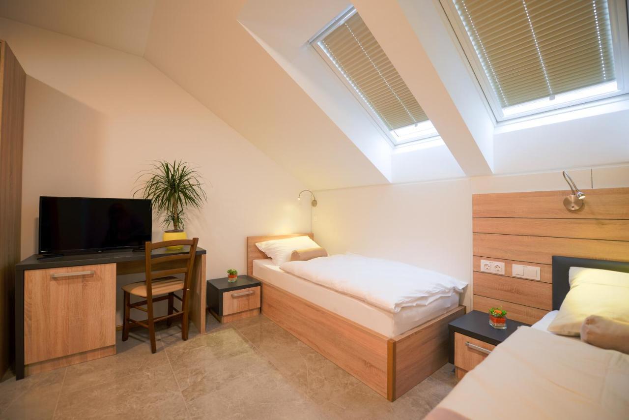 Hotel Baron Smlednik 외부 사진